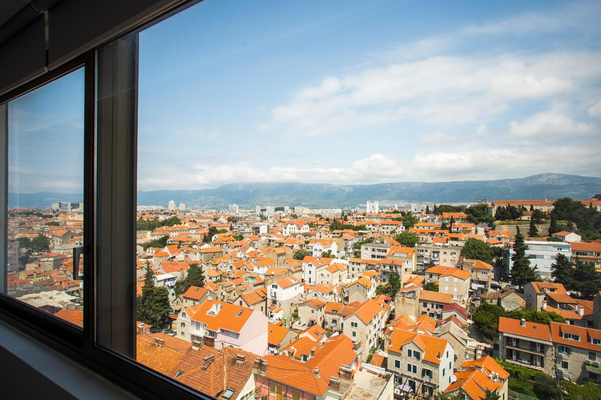 Royal Suites-Sky Split Bilik gambar
